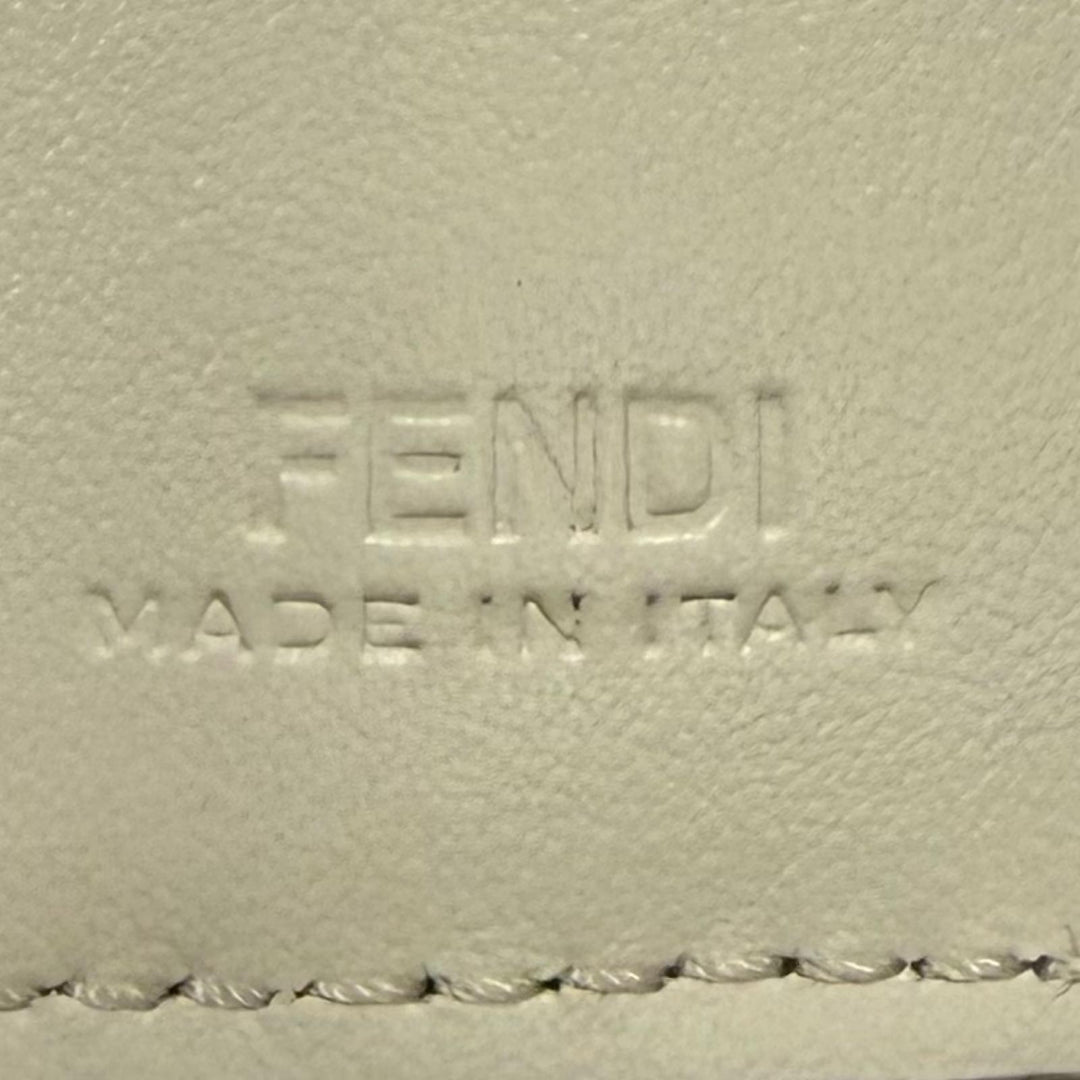 極美品★FENDI フェンディ 8M0420 FF金具 裏地ペカン レザー スモールウォレット 二つ折り財布 ベージュ ゴールド金具 伊製 箱・保存袋付