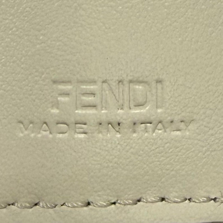 極美品★FENDI フェンディ 8M0420 FF金具 裏地ペカン レザー スモールウォレット 二つ折り財布 ベージュ ゴールド金具 伊製 箱・保存袋付
