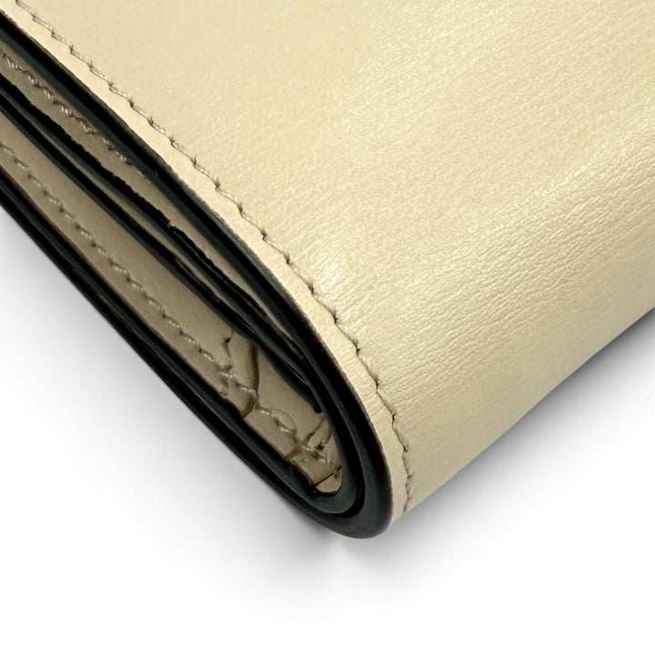 極美品★FENDI フェンディ 8M0420 FF金具 裏地ペカン レザー スモールウォレット 二つ折り財布 ベージュ ゴールド金具 伊製 箱・保存袋付