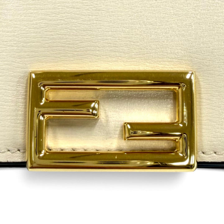 極美品★FENDI フェンディ 8M0420 FF金具 裏地ペカン レザー スモールウォレット 二つ折り財布 ベージュ ゴールド金具 伊製 箱・保存袋付