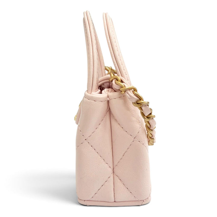 美品△CHANEL シャネル ココマーク ミニケリー マイクロ マトラッセ レザー バッグチャーム ピンク イタリア製 レディース 箱 保存袋付き