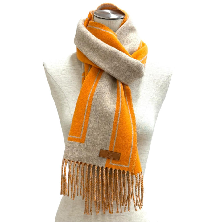 極美品★HERMES エルメス マフラー クレ ドゥ H カシミヤ100％ ベージュ シネ / オレンジ レザーロゴパッチ付 フリンジ マフラー 箱付き