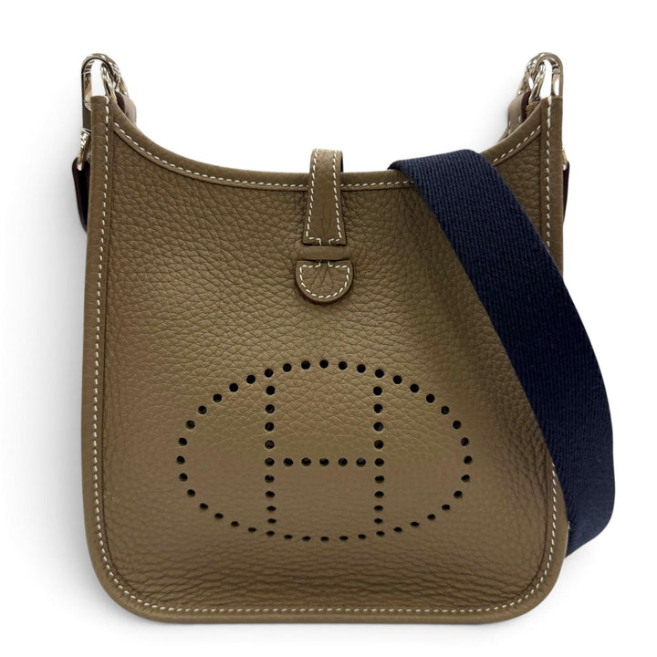 未使用品☆HERMES エルメス エブリン TPM トリヨンクレマンス エトゥープ ブルーインディゴ シルバー金具 ショルダーバッグ K刻印 仏製