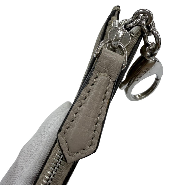 極美品☆FENDI フェンディ 8AP161 フラグメントケース ミニ財布 コインカードケース キーリング付 ローマンレザー グレー イタリア製