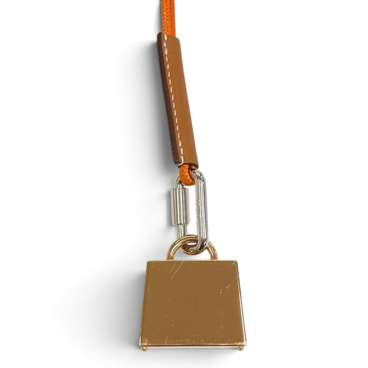 極美品★HERMES エルメス ケリー Hヴィブラシオン キュリオジテ ネックレス ペンダント オレンジ フランス製 レディース 箱・保存袋付き
