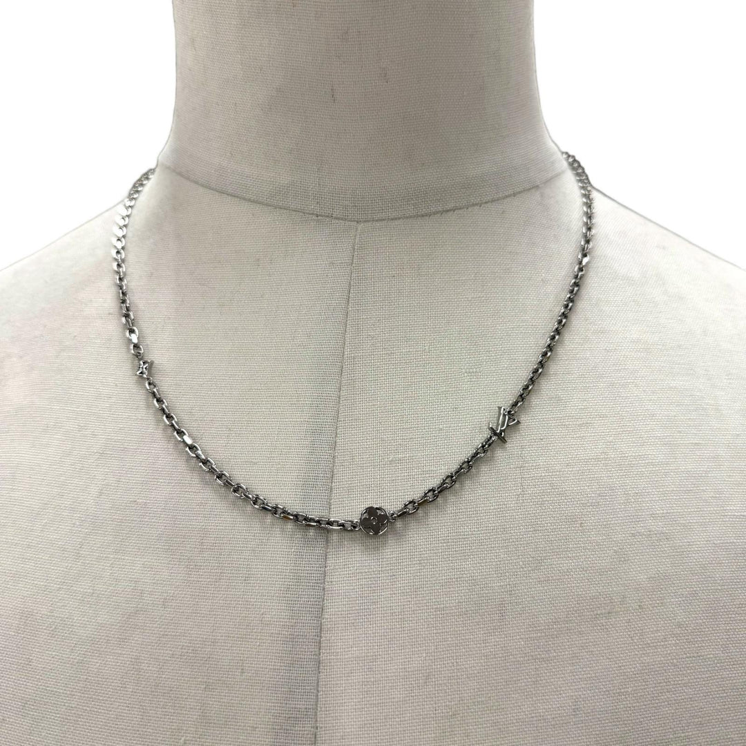 極美品▼LOUIS VUITTON ルイヴィトン 2026年製 M02739 チェーン LVユアーズ ネックレス シルバー イタリア製 メンズ 箱・保存袋付き