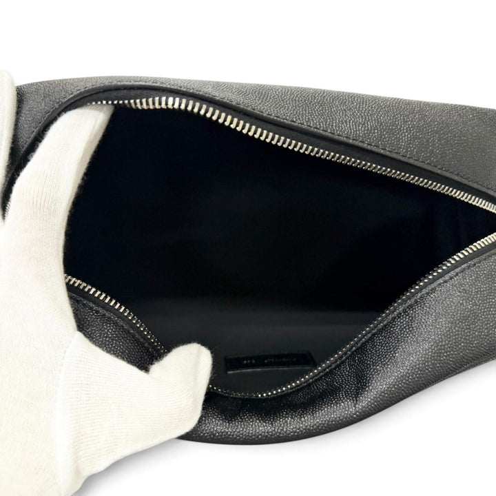 極美品□SAINT LAURENT PARIS サンローランパリ 609347 グレインカーフ ロゴ入り トラベルポーチ クラッチバッグ ブラック イタリア製