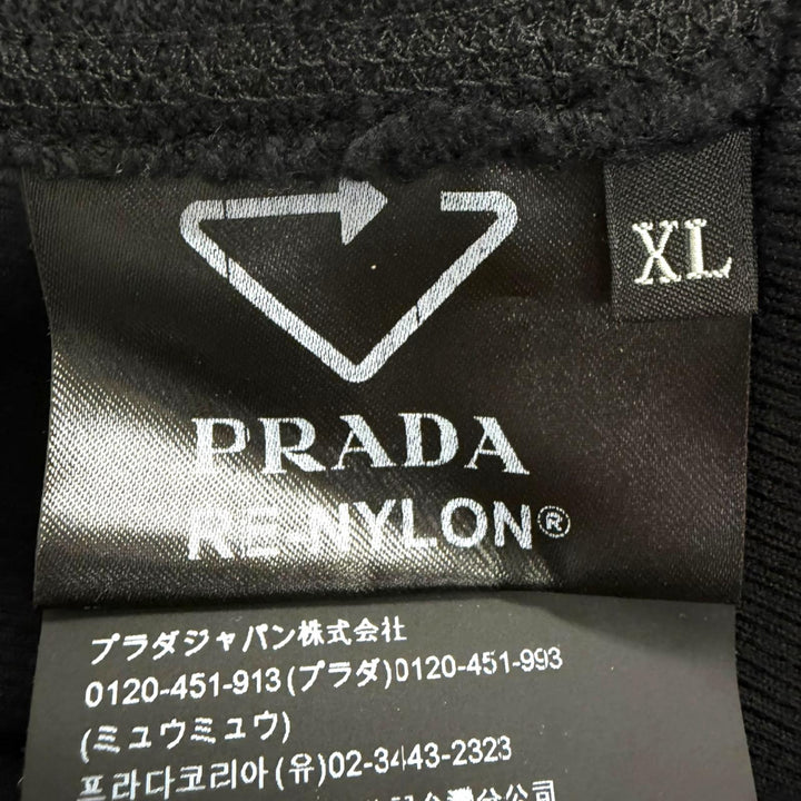 美品□PRADA プラダ 2023年製 UJL45B Re-Nylon トライアングルロゴ プルオーバーパーカー フーディー ブラック XL イタリア製 正規品