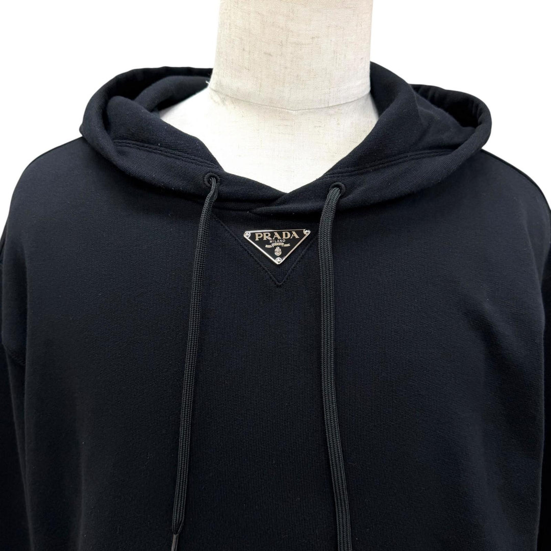 美品□PRADA プラダ 2023年製 UJL45B Re-Nylon トライアングルロゴ プルオーバーパーカー フーディー ブラック XL イタリア製 正規品