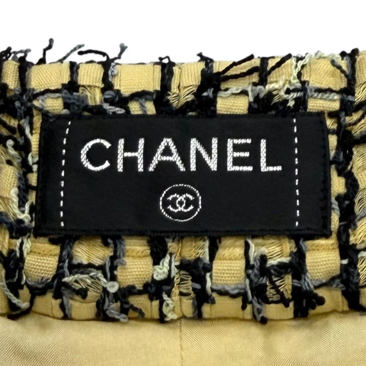極美品★CHANEL シャネル 22P P72386V63580 ライオンボタン ツイード プリーツ ショートパンツ イエロー ネイビー 38 フランス製