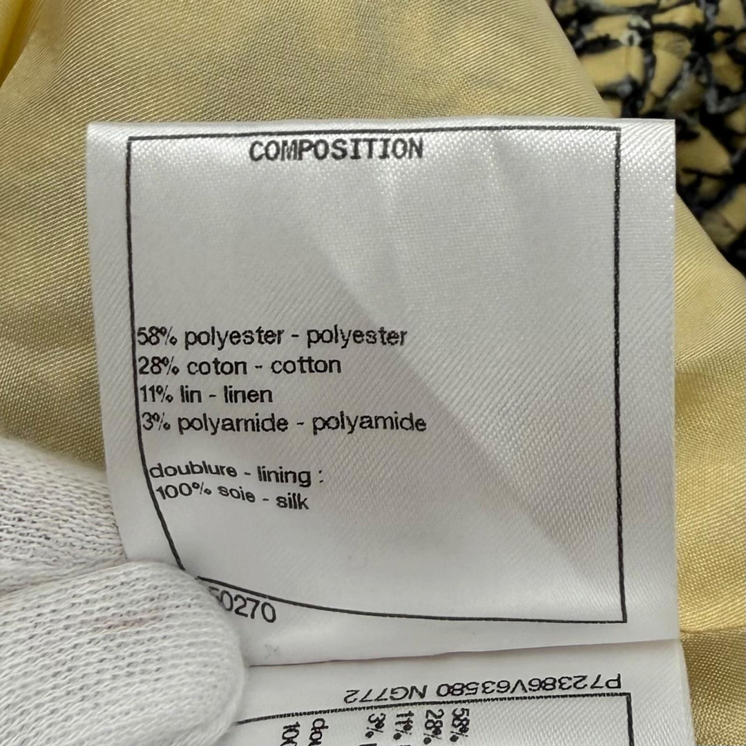 極美品★CHANEL シャネル 22P P72386V63580 ライオンボタン ツイード プリーツ ショートパンツ イエロー ネイビー 38 フランス製