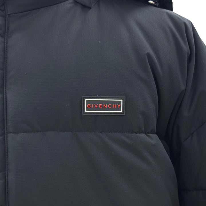 美品●GIVENCHY ジバンシィ BM00BA1255 ラバーロゴワッペン リバーシブル ジップアップ フード付 ダウンコート ブラック 50 正規品 メンズ