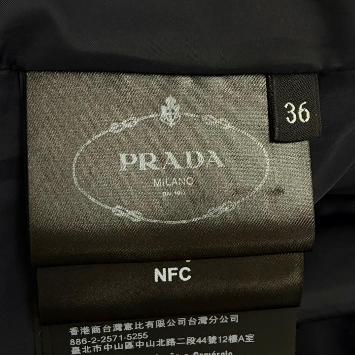 極美品★PRADA プラダ 2024年製 29E117 トライアングルロゴ シープスキンファー ZIP UP ダウンコート ダウンジャケット 紺 36 正規品
