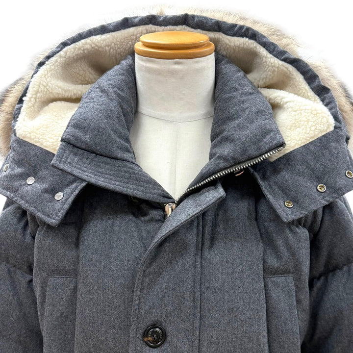 極美品▼MONCLER モンクレール VILAINE ウール100% ファー付き ロゴ入りボタン フーデッド ダウンジャケット グレー 2 正規品 メンズ