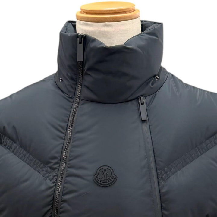 極美品▼MONCLER モンクレール 2023年製 AIRE ロゴワッペン付き フード入り ハーフジップ ジレ ダウンベスト ブラック 3 正規品 メンズ