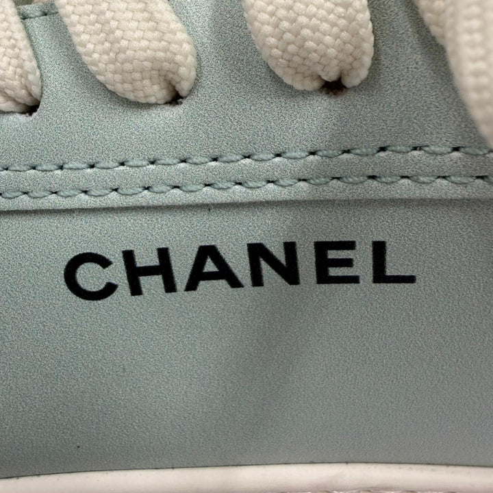 極美品☆CHANEL シャネル 24K G46078 ロゴ入り レースアップ レザー ローカットスニーカー ミントグリーン 39 伊製 レディース メンズ
