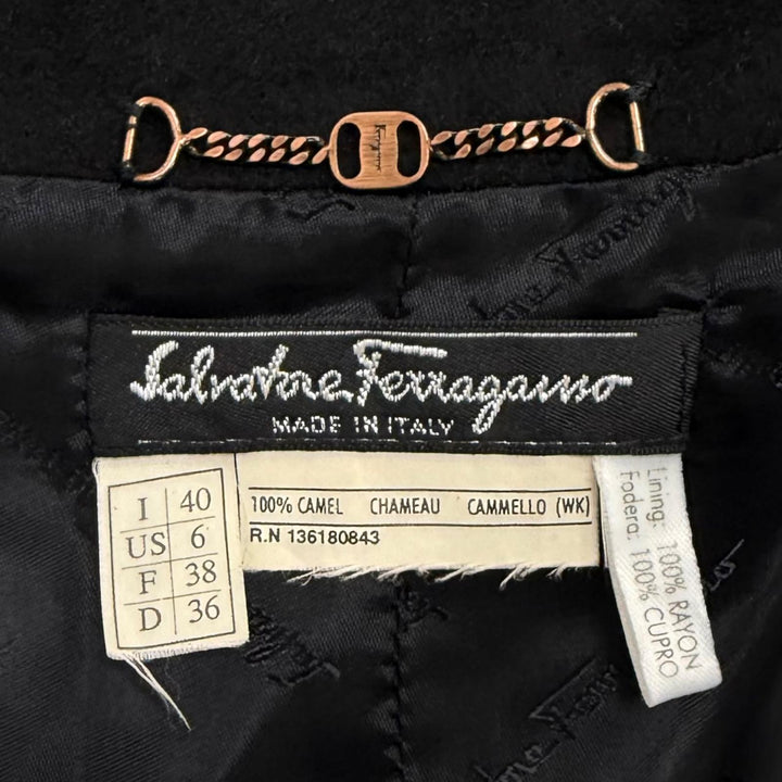 美品★Salvatore Ferragamo サルヴァトーレフェラガモ キャメル100％ ヴァラボタン スタンドカラー ロング コート ブラック 40 正規品