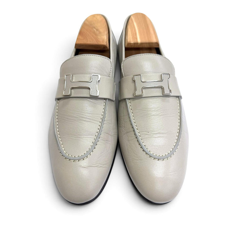 美品△HERMES エルメス 2025年製 AF4251062Z モカシンパリ シルバー金具 Hロゴ金具 レザー ローファー グレー系 36.5 伊製 レディース