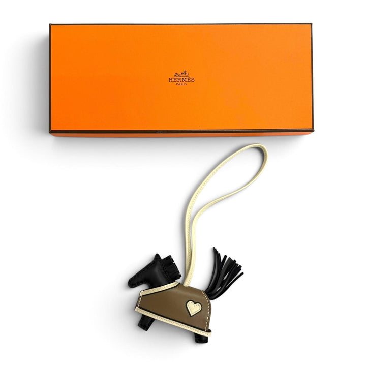 極美品△HERMES エルメス ロベオクール PM レザー ブラック エトゥープ クレ ロデオ バッグチャーム G刻印 フランス製 レディース 箱付き