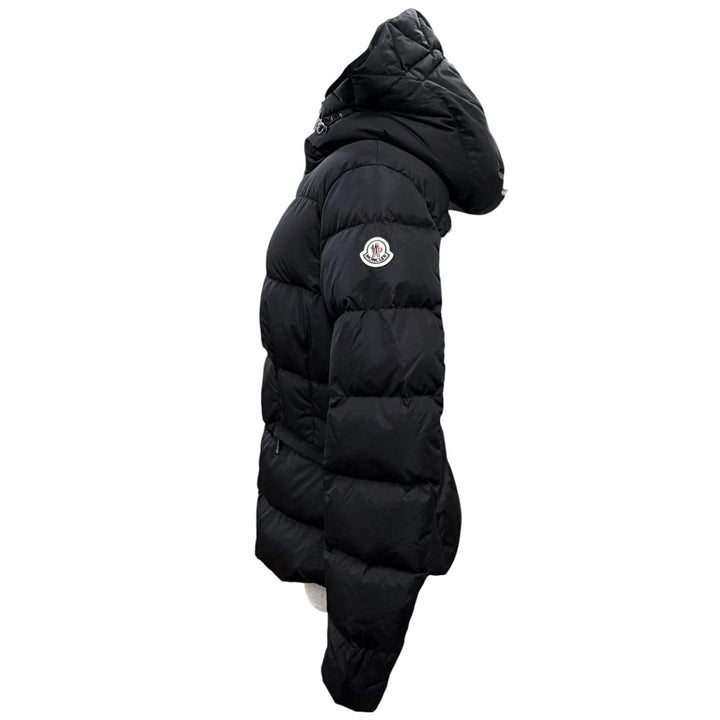 極美品△MONCLER モンクレール 25AW AVOCE ロゴワッペン フード付き ショートダウンジャケット ブラック 1 正規品 ガーメント ハンガー付