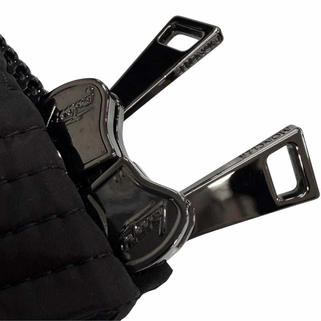 極美品△MONCLER モンクレール 25AW AVOCE ロゴワッペン フード付き ショートダウンジャケット ブラック 1 正規品 ガーメント ハンガー付