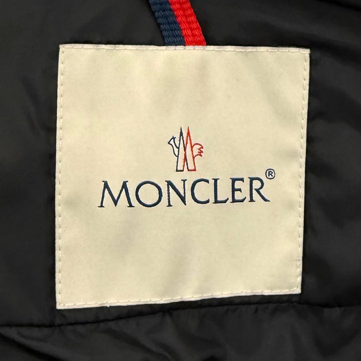 良品★MONCLER モンクレール CHONDRILLE ロゴワッペン・フード付 比翼仕立て ダウンコート ダウンジャケット 黒 1 正規品 レディース