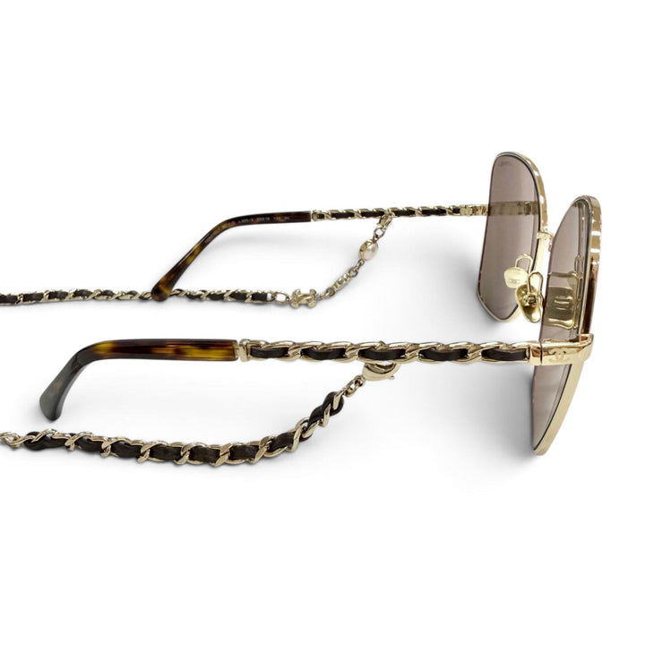 美品△CHANEL シャネル 4274-Q ロゴチェーン付き ココマーク バタフライシェイプ サングラス ゴールド ブラウン系 59□16 135 デモレンズ