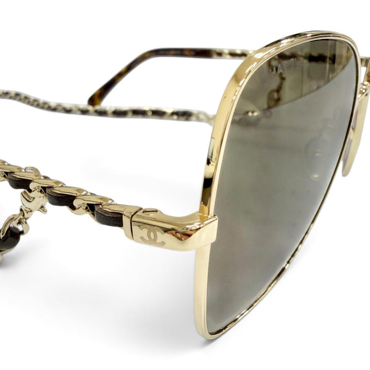 美品△CHANEL シャネル 4274-Q ロゴチェーン付き ココマーク バタフライシェイプ サングラス ゴールド ブラウン系 59□16 135 デモレンズ