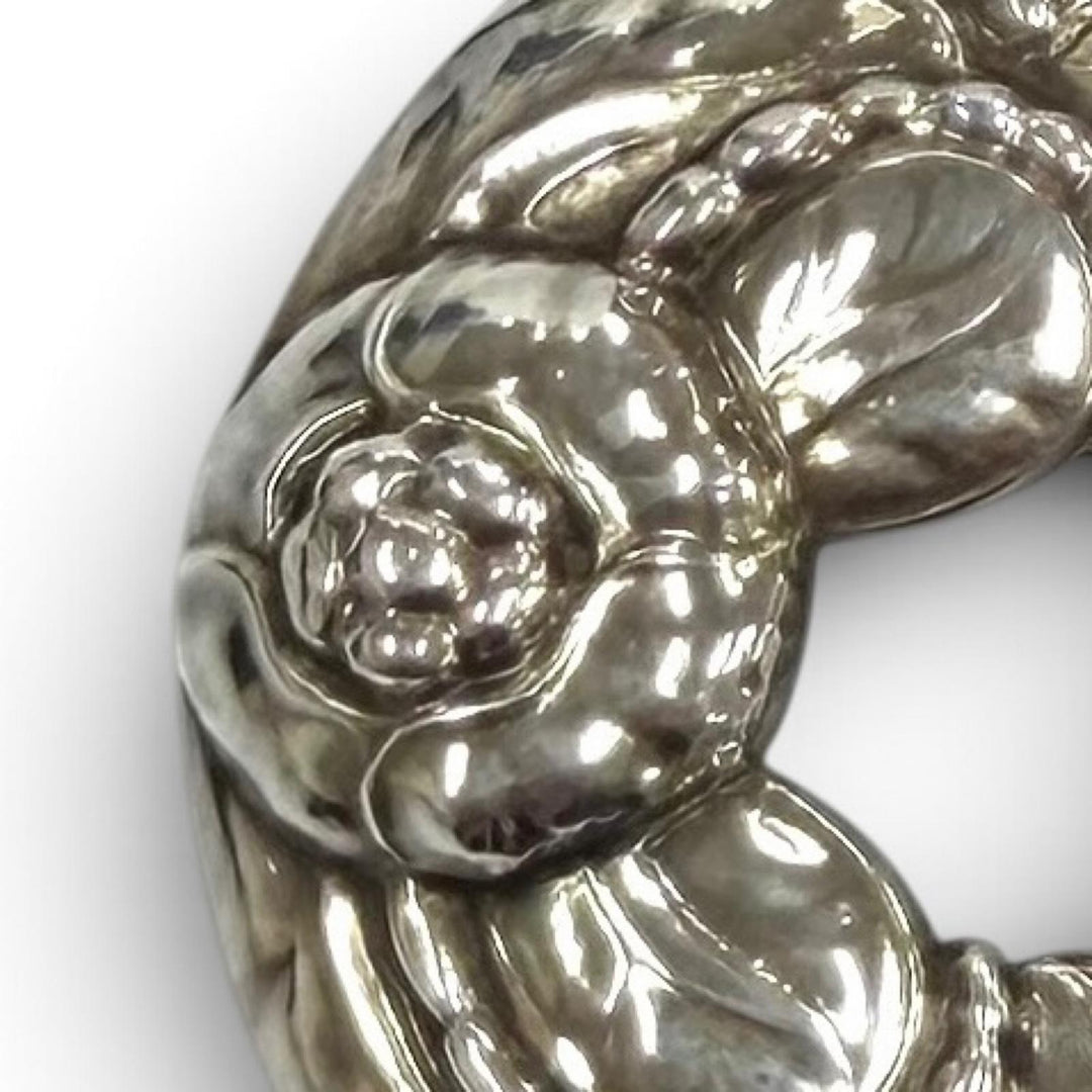 美品★Georg Jensen ジョージジェンセン 42 925 フローラルリース ブローチ アクセサリー シルバー 重量23.7g レディース 箱・保存袋付き