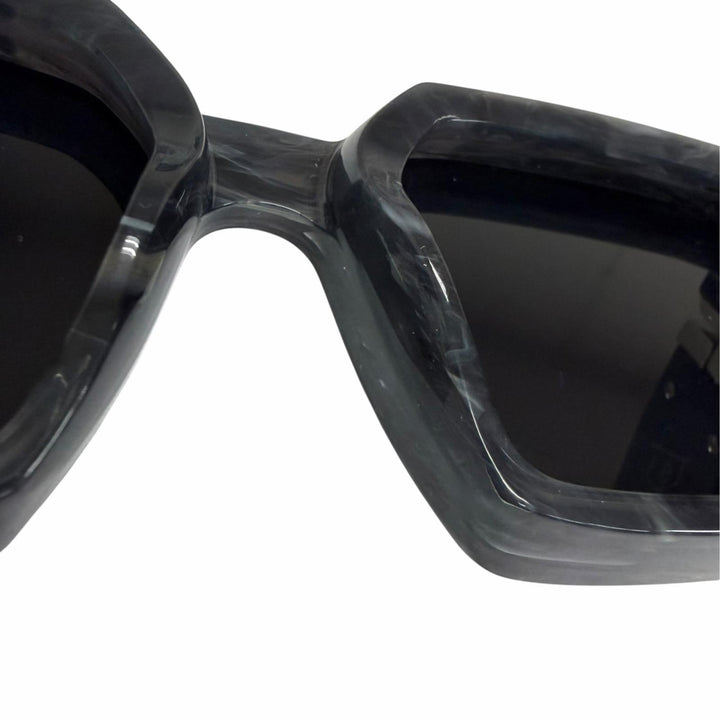 極美品□LOUIS VUITTON ルイヴィトン Z1326E 1.1 ミリオネア スクエア サングラス グリ 58□17-145 デモレンズ イタリア製 保存袋付き