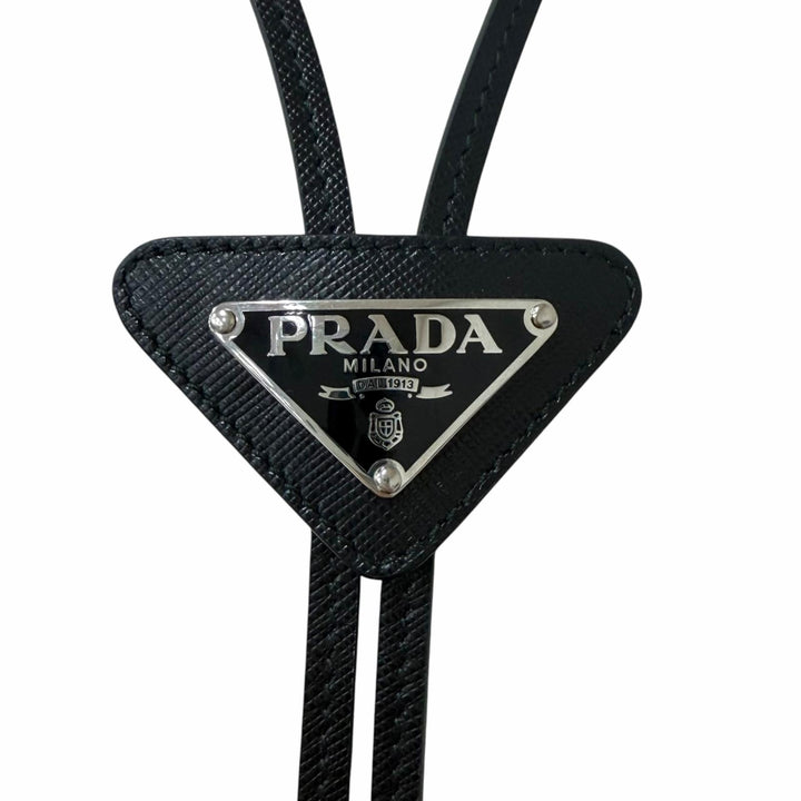 極美品□PRADA プラダ 2IC027 サフィアーノレザー トライアングルロゴ 三角プレート マルティック ループタイ ボロタイ ブラック メンズ