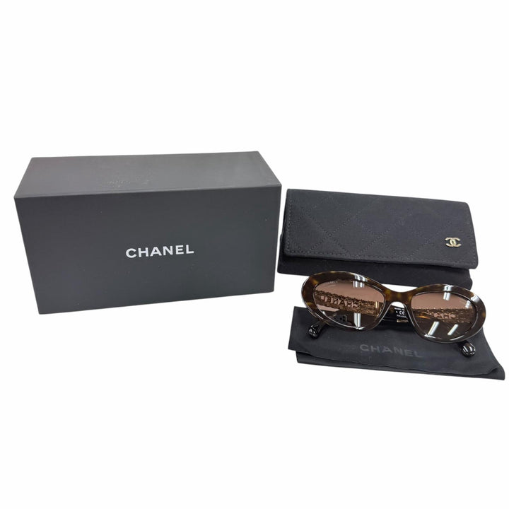極美品☆CHANEL シャネル 5538-Q-A ロゴ レザー使い キャットアイ サングラス ブラウン マーブル ゴールド 54□18 140 デモレンズ 箱付き