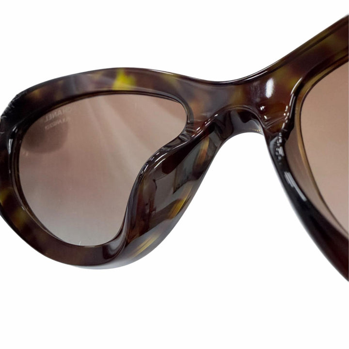 極美品☆CHANEL シャネル 5538-Q-A ロゴ レザー使い キャットアイ サングラス ブラウン マーブル ゴールド 54□18 140 デモレンズ 箱付き