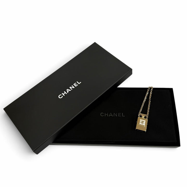 極美品★CHANEL シャネル B22S ココマーク パフュームボトル ロケットペンダント ネックレス ゴールド ホワイト イタリア製 箱・保存袋付