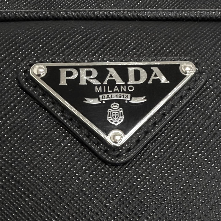極美品□PRADA プラダ 2VH170 サフィアーノレザー トライアングルロゴ ショルダーバッグ ブラック イタリア製 メンズ 定価462000円