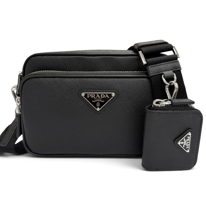 極美品□PRADA プラダ 2VH170 サフィアーノレザー トライアングルロゴ ショルダーバッグ ブラック イタリア製 メンズ 定価462000円