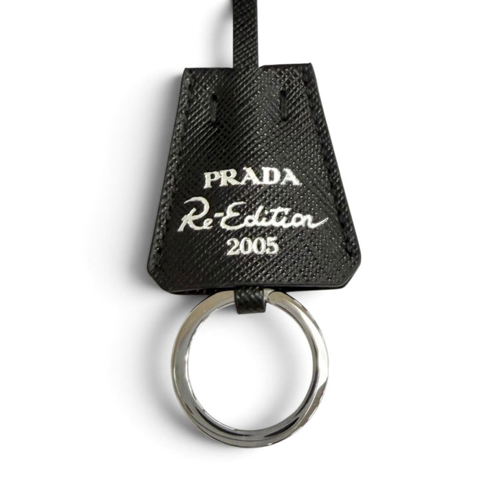 極美品△PRADA プラダ 1N204X Re-Edition 2005 Re-Nylon トライアングルロゴ キーリング付 ハンドバッグ ブラック シルバー金具 伊製