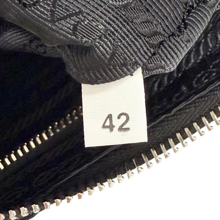 極美品△PRADA プラダ 1N204X Re-Edition 2005 Re-Nylon トライアングルロゴ キーリング付 ハンドバッグ ブラック シルバー金具 伊製