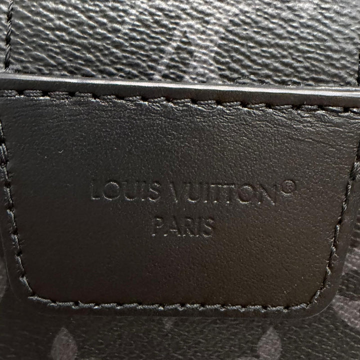 極美品□LOUIS VUITTON ルイヴィトン M46354 ドップ・キット モノグラムエクリプス トラベルポーチ セカンドバッグ ブラック フランス製