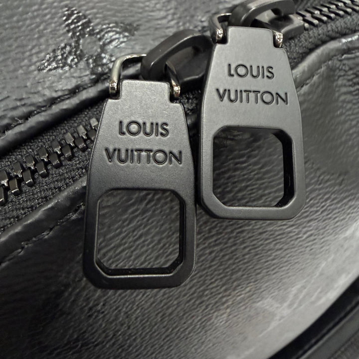極美品▼LOUIS VUITTON ルイヴィトン M26765 モノグラム ミッドナイト ディスカバリー カーゴ バックパック デイパック 定価502700円