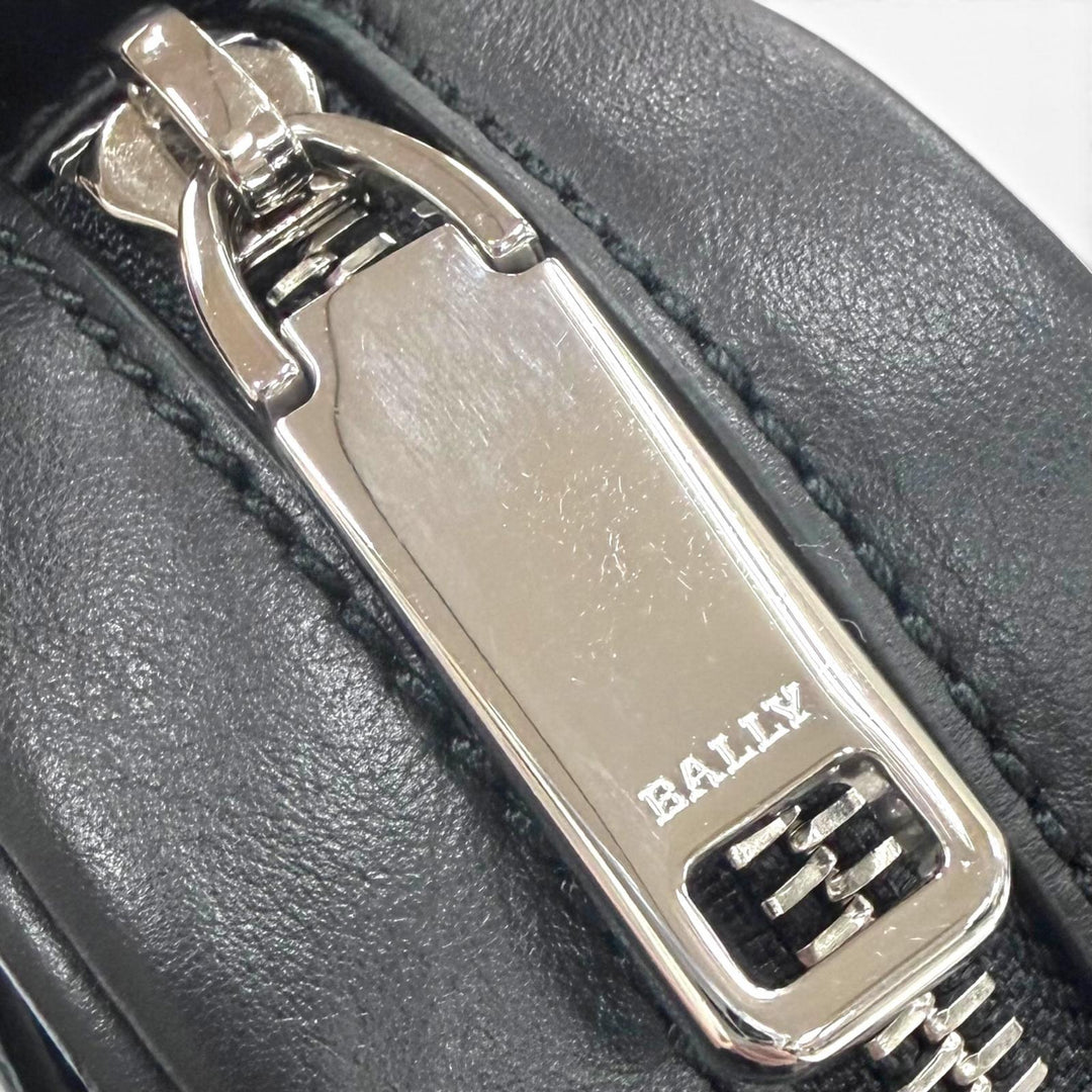 極美品▼BALLY バリー Heyot レザー 2WAY クロスボディバッグ ショルダーバッグ ブラック シルバー金具 ブルガリア製 メンズ 保存袋付き