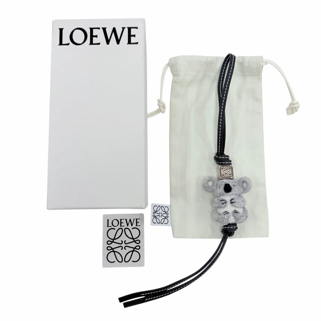 未使用品☆LOEWE ロエベ C880232X01 レザーストラップ アナグラムダイス コアラ バッグチャーム ブラック スペイン製 箱・保存袋付き