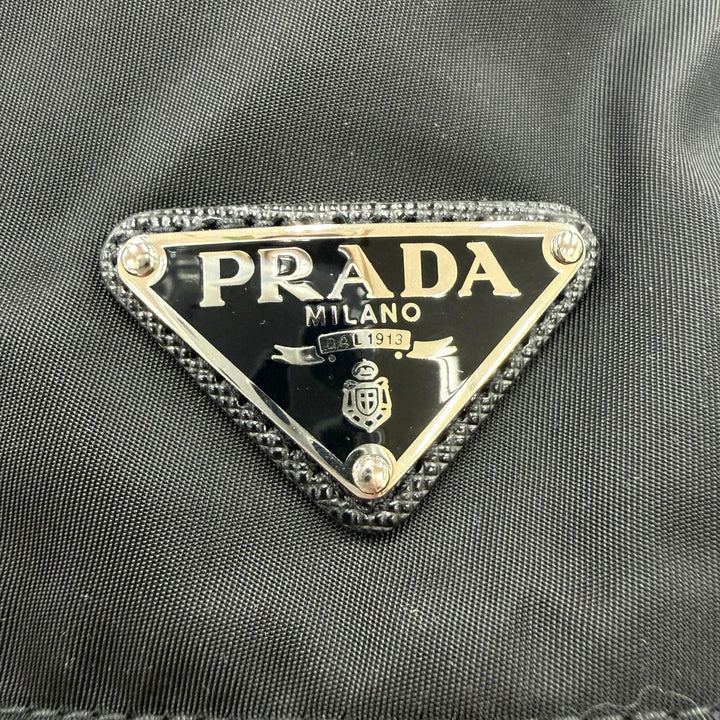 極美品☆PRADA プラダ 1HC137 トライアングルロゴプレート Re-Nylon バケットハット ブラック M イタリア製 正規品 レディース