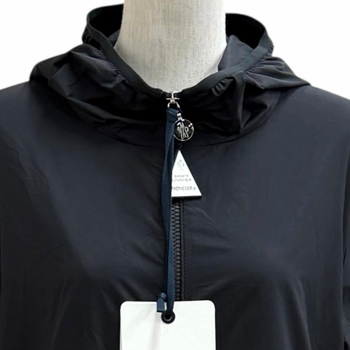 未使用品★MONCLER モンクレール 2023年製 FEGEO ロゴワッペン フード付 ZIP UP ウインドブレーカー ナイロンジャケット 黒 2 正規品
