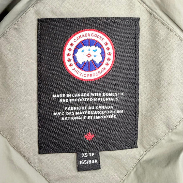 極美品△CANADA GOOSE カナダグース 2279WT Alessia Coat ロゴワッペン フード付き ダブルニードルキルティング ダウンコート XS 正規品