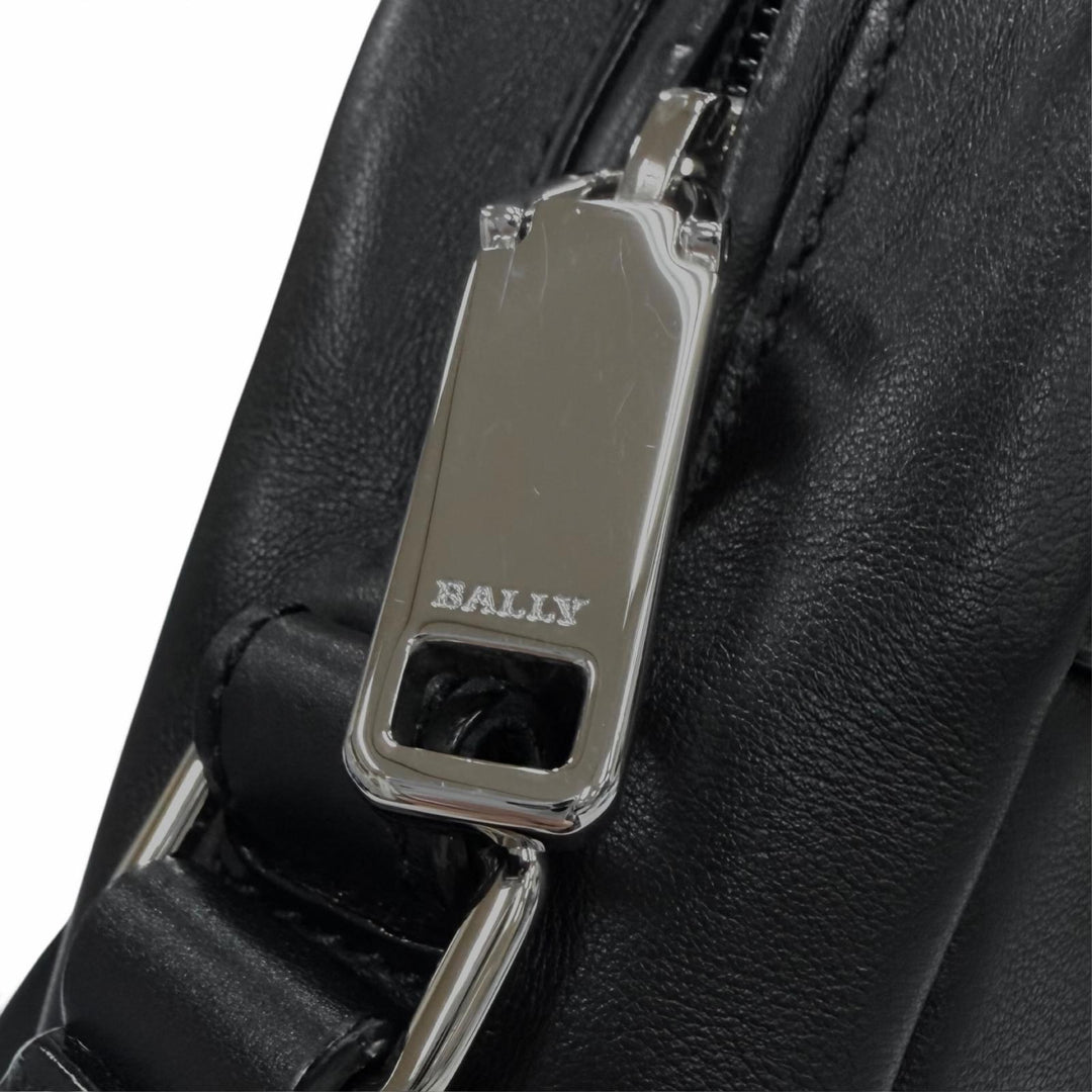 美品▼BALLY バリー HOLM ボヴィンレザー ロゴパッチ付き ストライプデザイン ショルダーバッグ ブラック トルコ製 メンズ