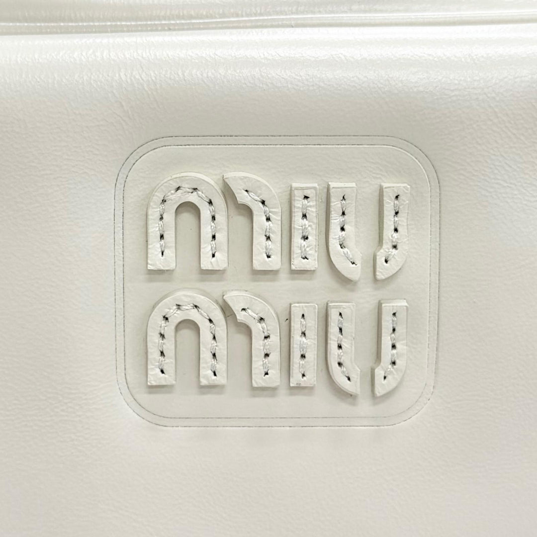 未使用品△MIUMIU ミュウミュウ 5BB182 ロゴ シャインカーフレザー ボーリング バッグ ハンドバッグ アイボリー イタリア製 保存袋付き