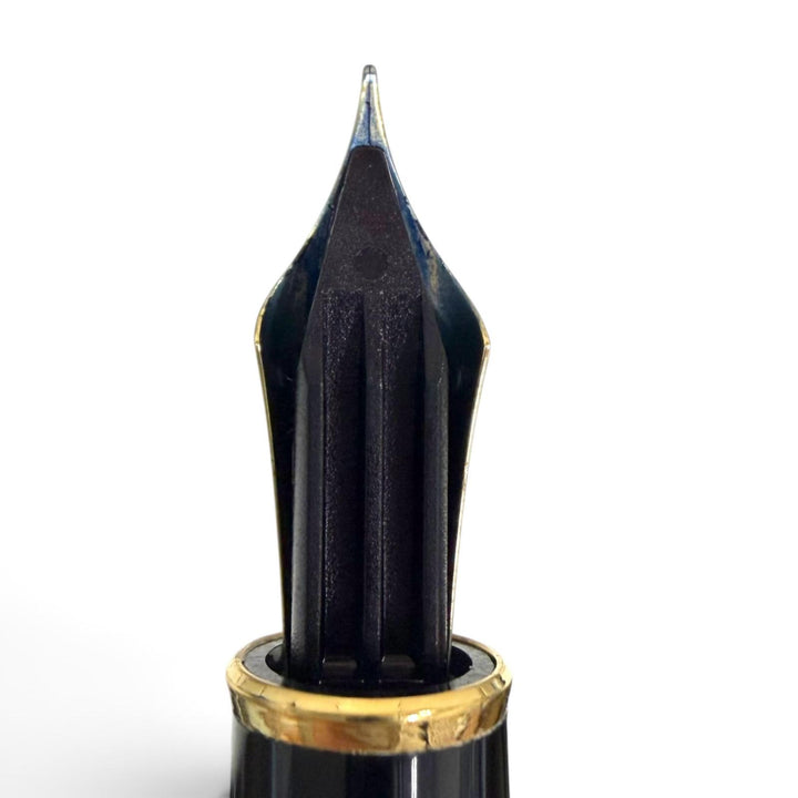 美品□MONTBLANC モンブラン マイスターシュテュック クラシック 4810 ペン先14K EFニブ キャップ式 万年筆 黒 ゴールド 西ドイツ製