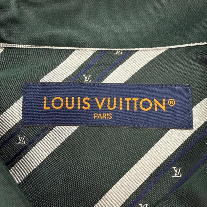 未使用品▼LOUIS VUITTON ルイヴィトン 25SS シルク100% ストライプ LVロゴ刺繍 ロングスリーブ 長袖シャツ 緑 L 正規品 ハンガー付き