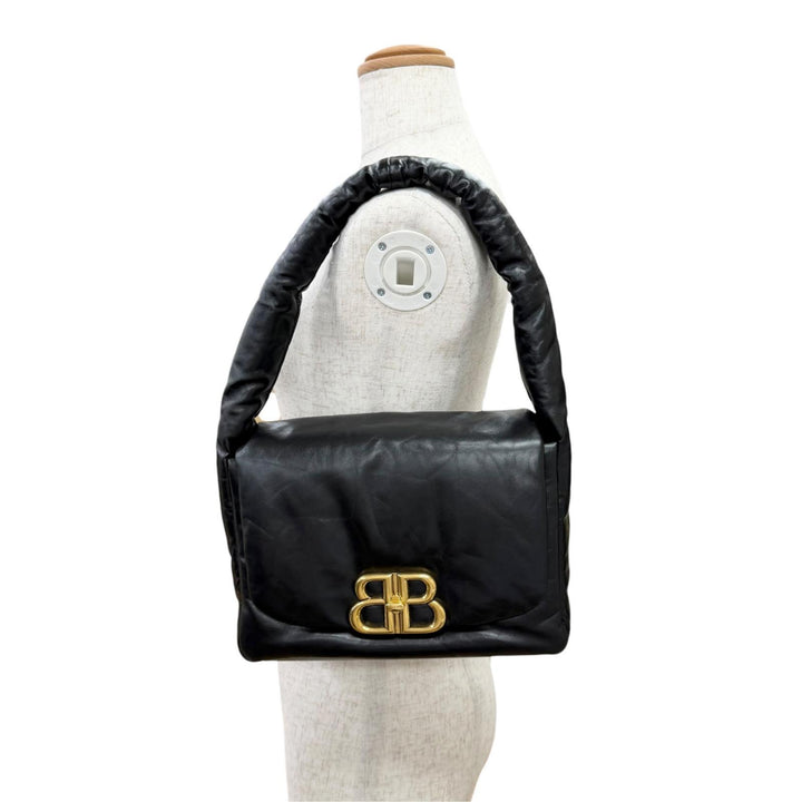 極美品△BALENCIAGA バレンシアガ 787896 MONACO モナコ レザー スリングバッグ ワンハンドル ショルダーバッグ ブラック ゴールド金具